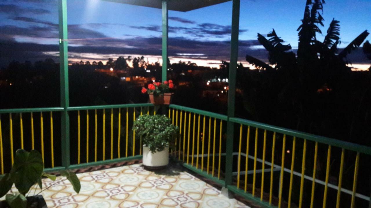 Hostal Casa De Los Taitas Pansiyon Salento Dış mekan fotoğraf